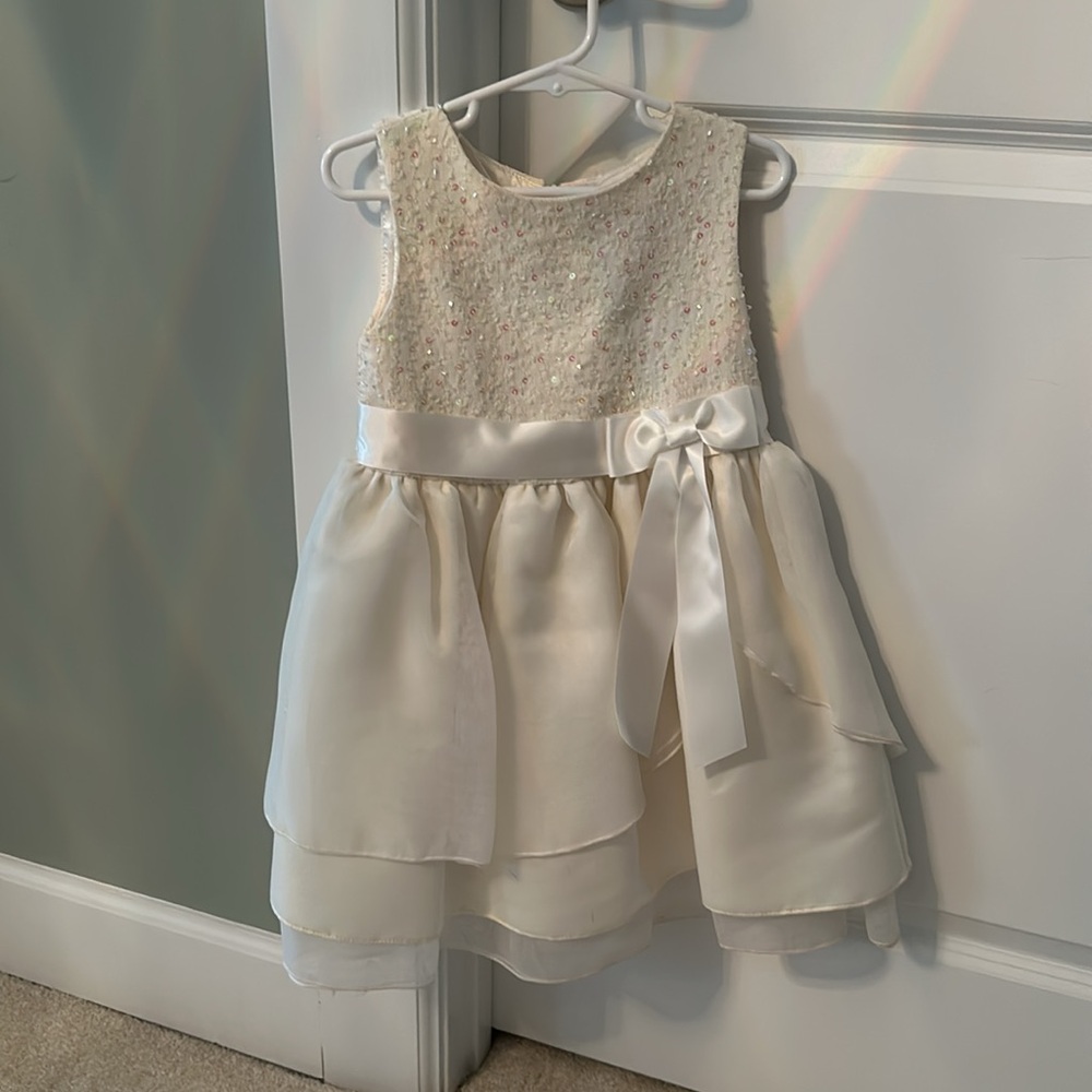 Dorissa Cream Sleeveless Dress with Bow